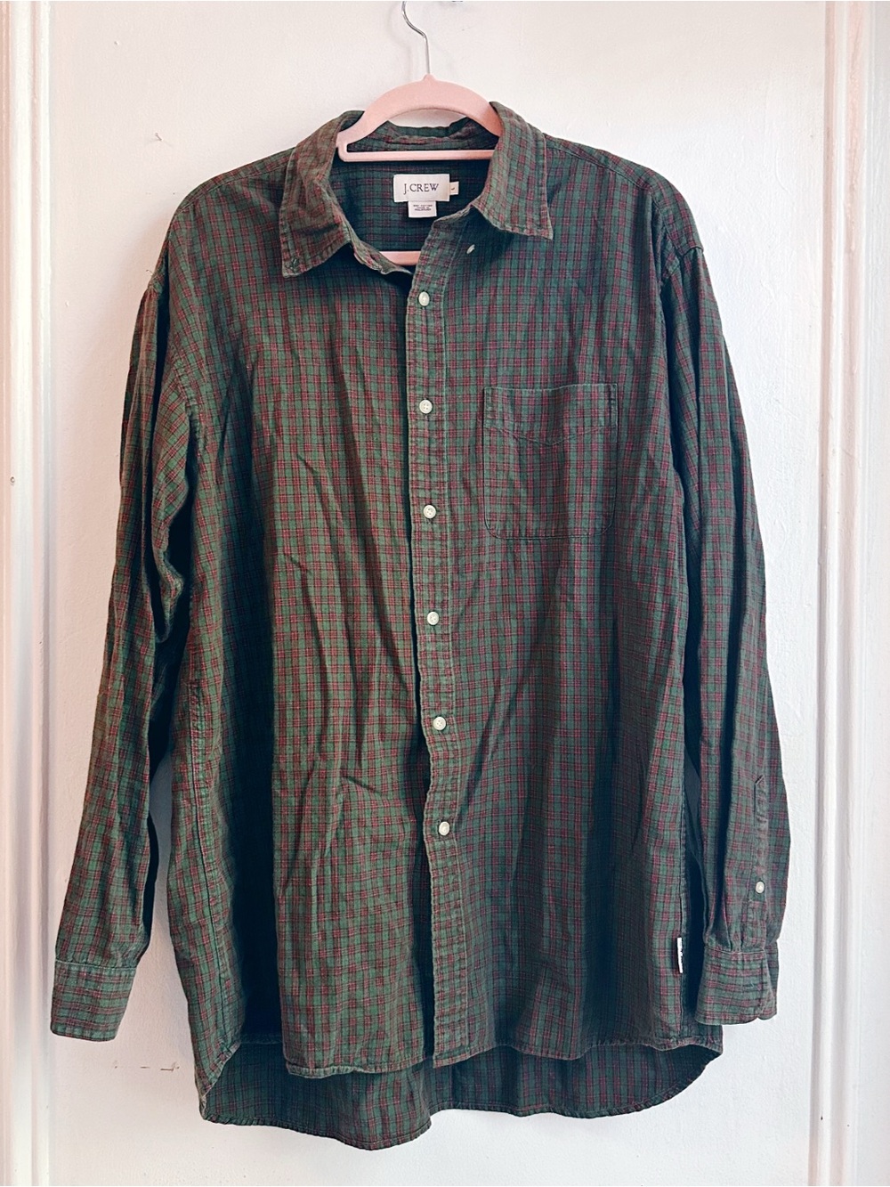 Vintage 100% cotton J Crew Men’s L button down shirt red and green plaid holiday